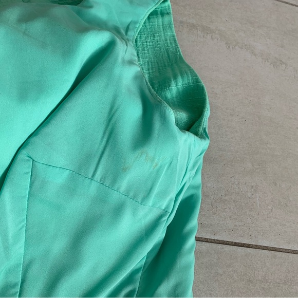 Banana Republic Green Peplum Top - Picture 7 of 12